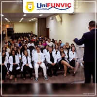 O UniFUNVIC realizou a Cerimônia de "Entrega do Jaleco"